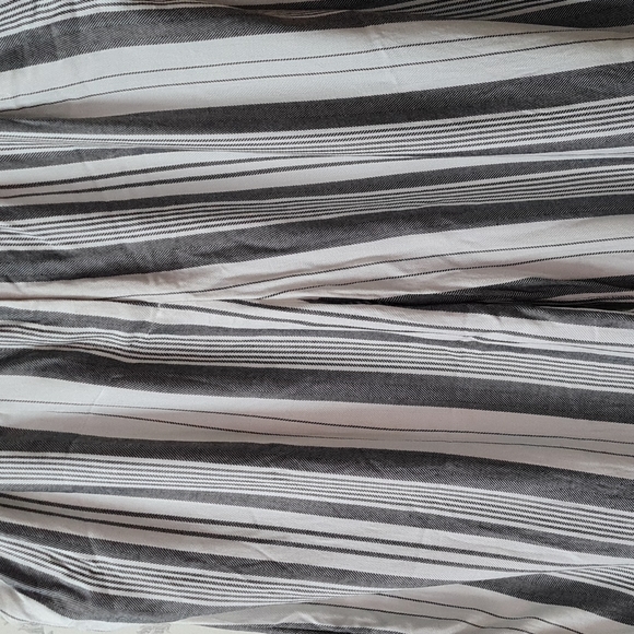 AND trousers. - Picture 5 of 7